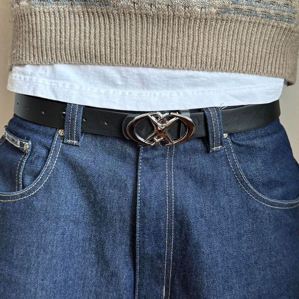 y2k style chrome star futuristic star emblem black and silver grunge emo belt